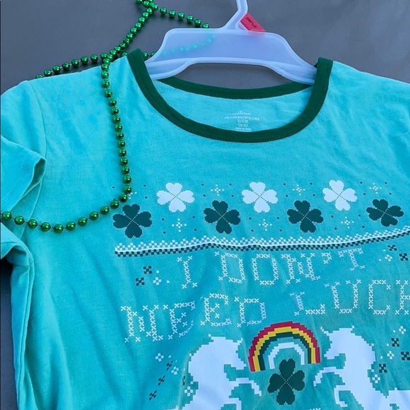 NWT Way To Celebrate! St Patrick’s Day I Don’t Need Luck I’m Magical Unicorn Tee - Picture 9 of 11